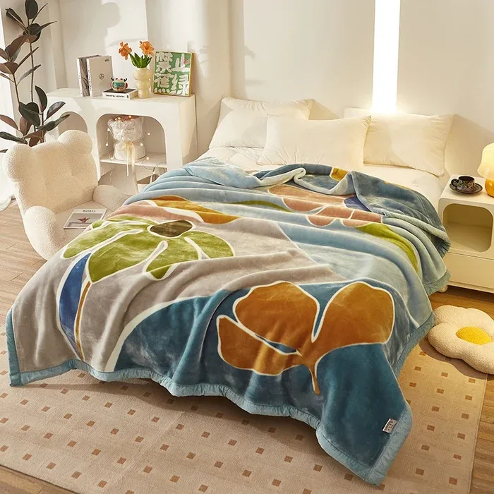 Modern Leaf Pattern Plush Comfort Blanket for Cozy Everyday Living