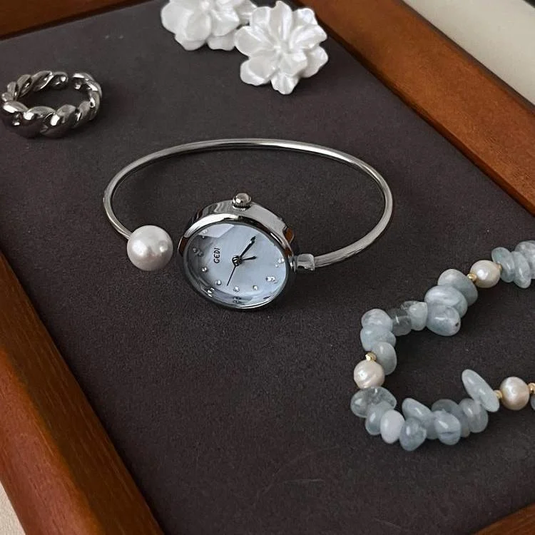 Elegant Pearl Bracelet Watch for Women